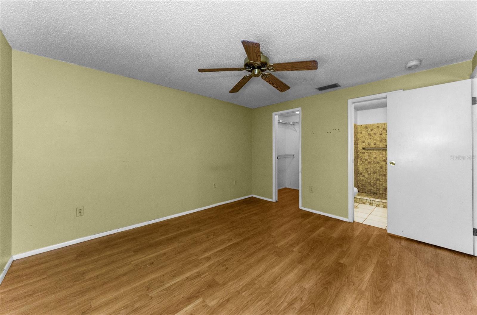 Image 15 of 29 For 1934 Peppermill Drive D
