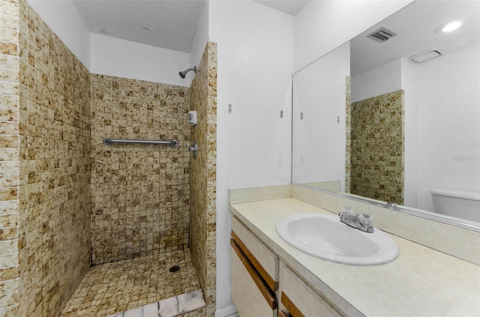 Image 16 of 29 For 1934 Peppermill Drive D