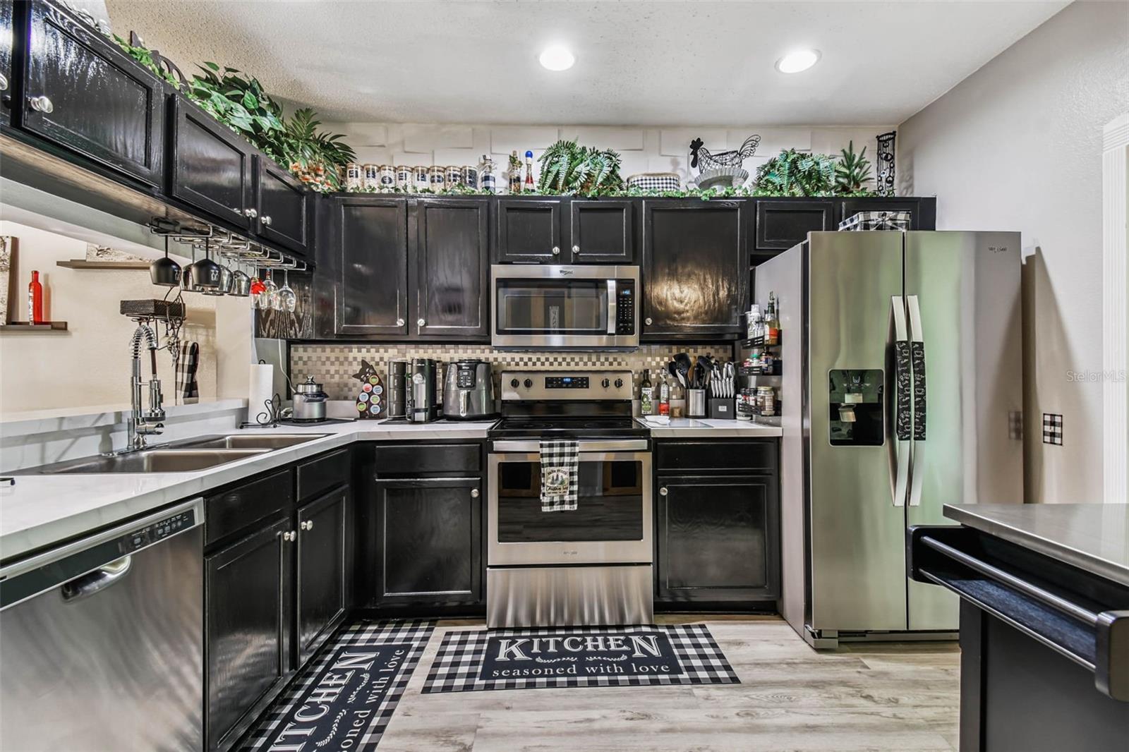 Image 10 of 63 For 1333 Costa Mesa Drive