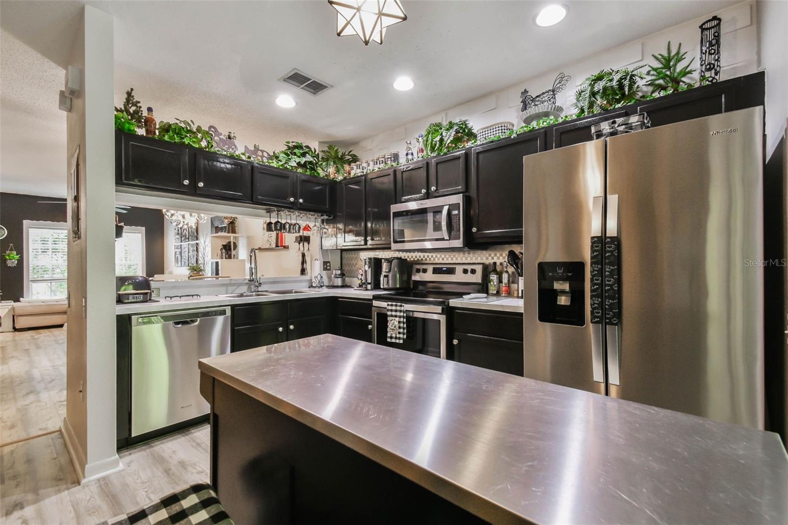 Image 12 of 63 For 1333 Costa Mesa Drive