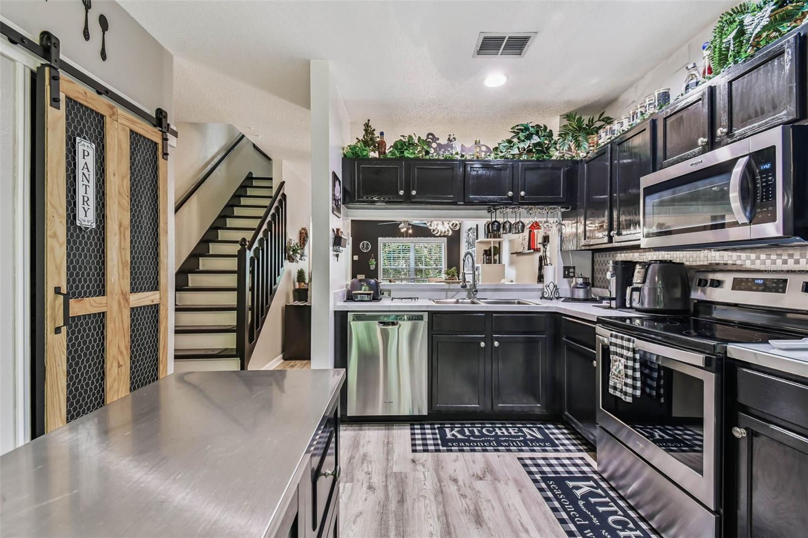 Image 16 of 63 For 1333 Costa Mesa Drive