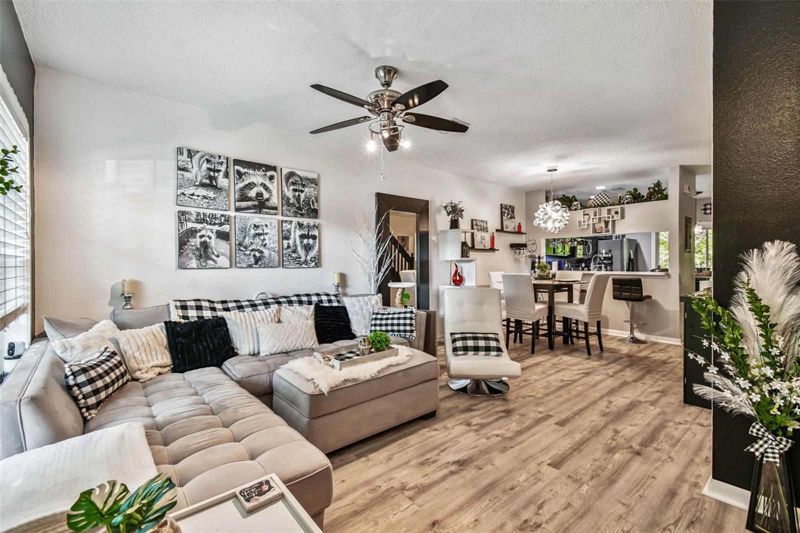 Image 4 of 63 For 1333 Costa Mesa Drive
