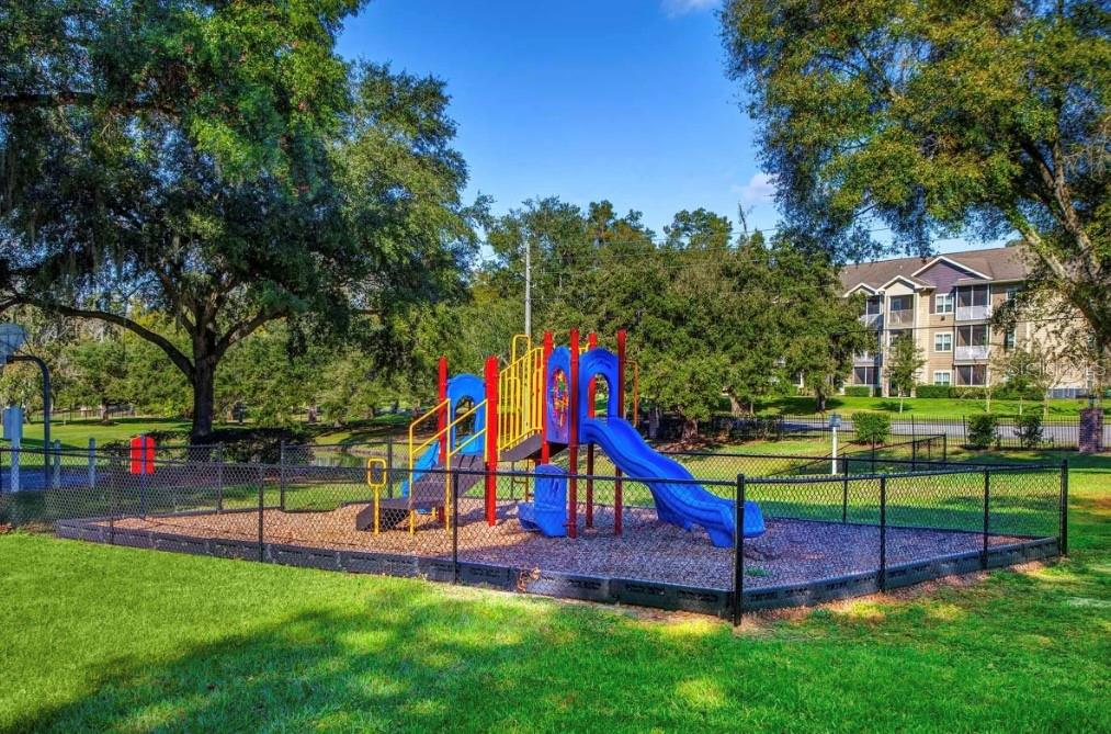 Image 11 of 13 For 4300 Summer Landing Drive 306