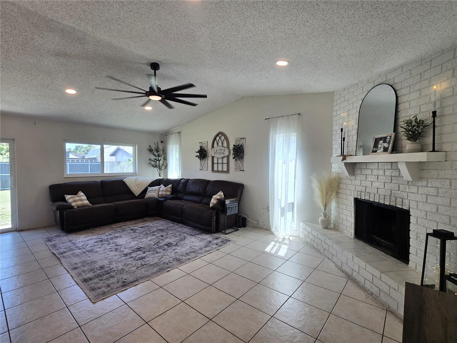 Image 11 of 29 For 6408 109th Avenue N