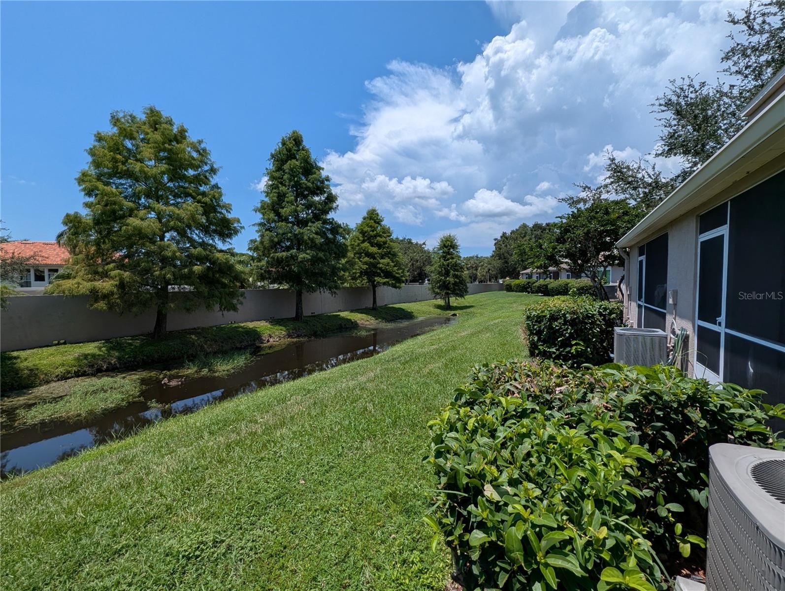 Image 11 of 31 For 5938 Bayside Key Drive