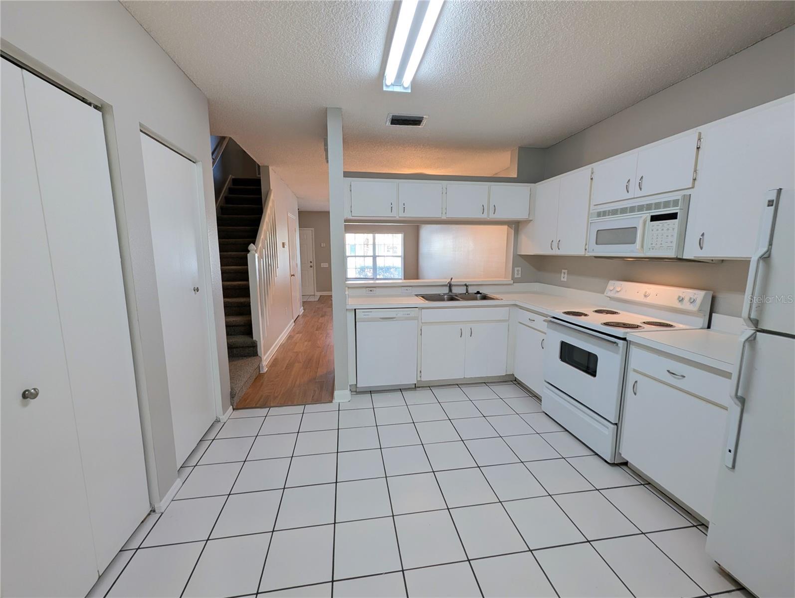 Image 15 of 31 For 5938 Bayside Key Drive