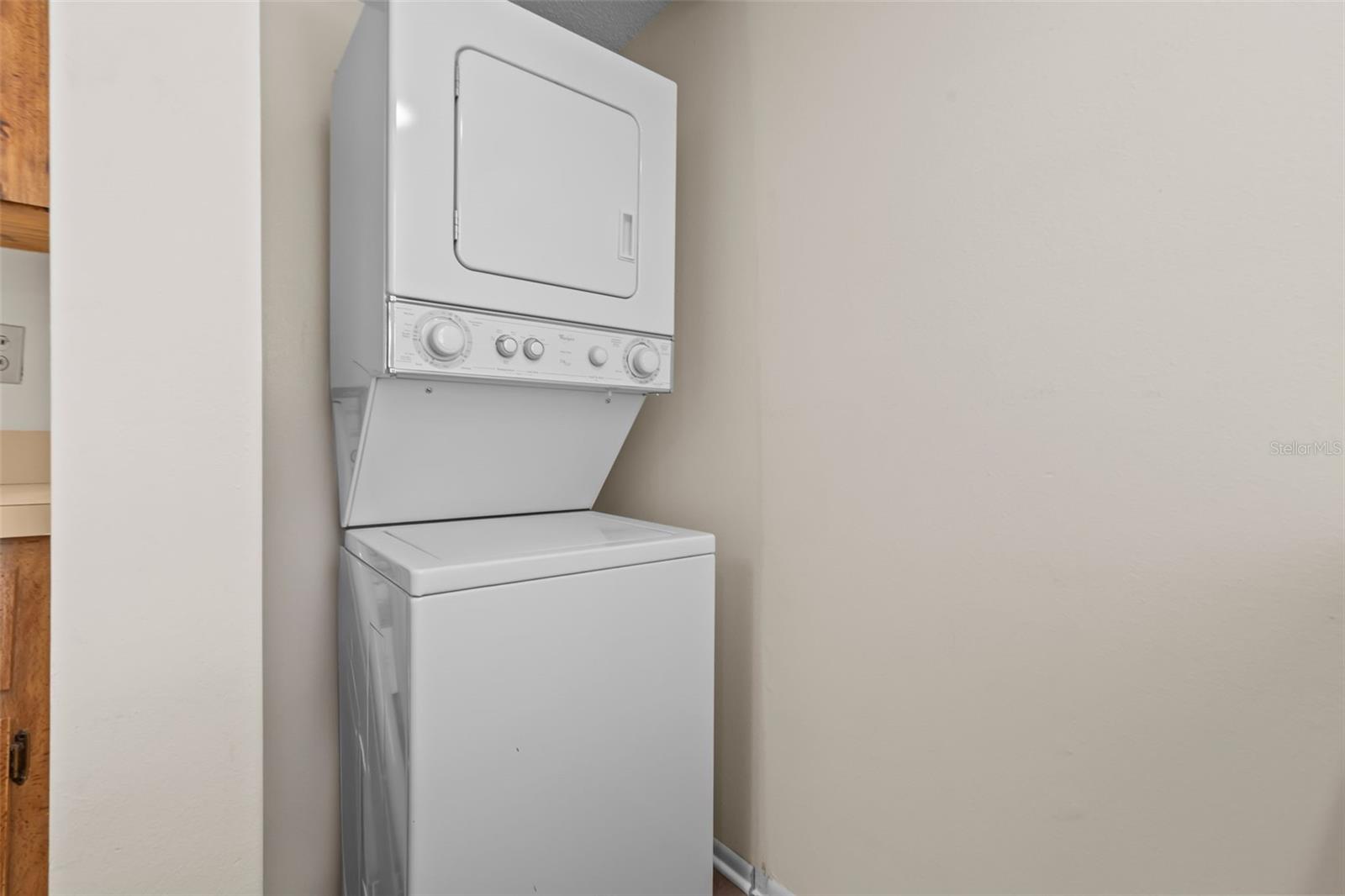 Image 10 of 40 For 7832 Niagara Avenue 323