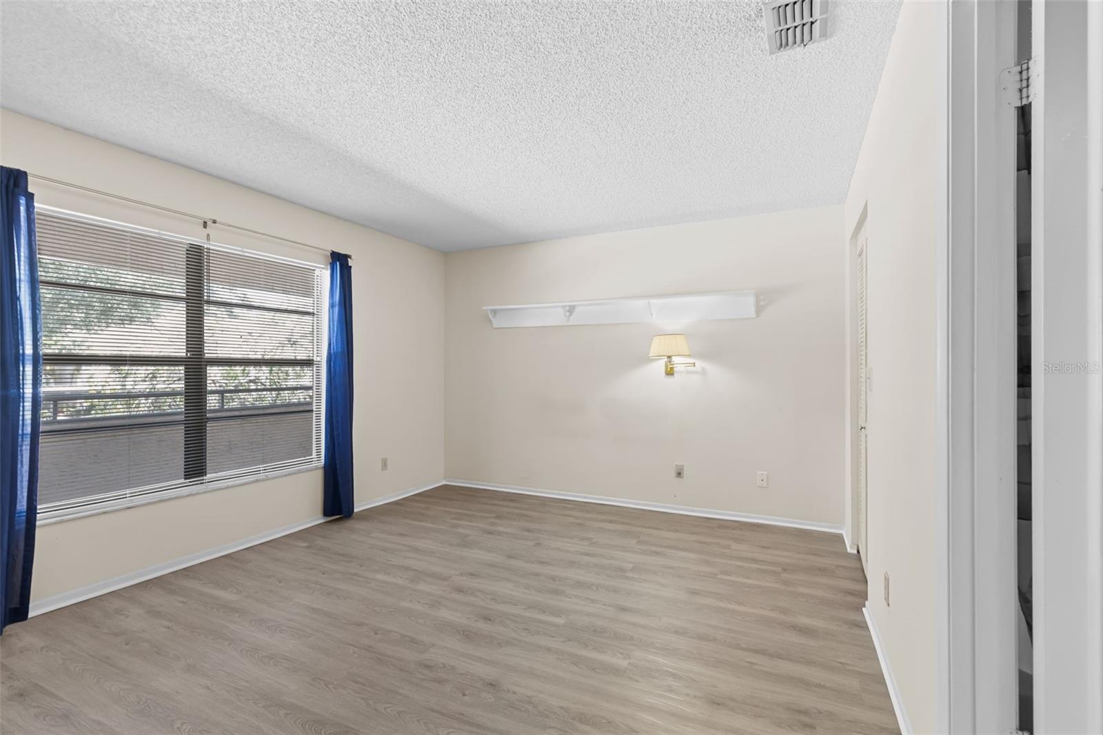 Image 20 of 40 For 7832 Niagara Avenue 323