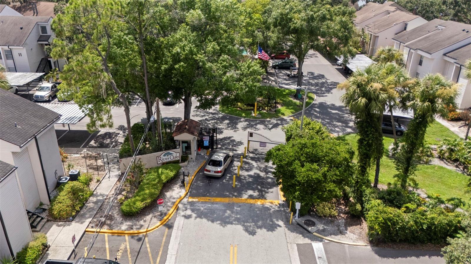 Image 34 of 40 For 7832 Niagara Avenue 323