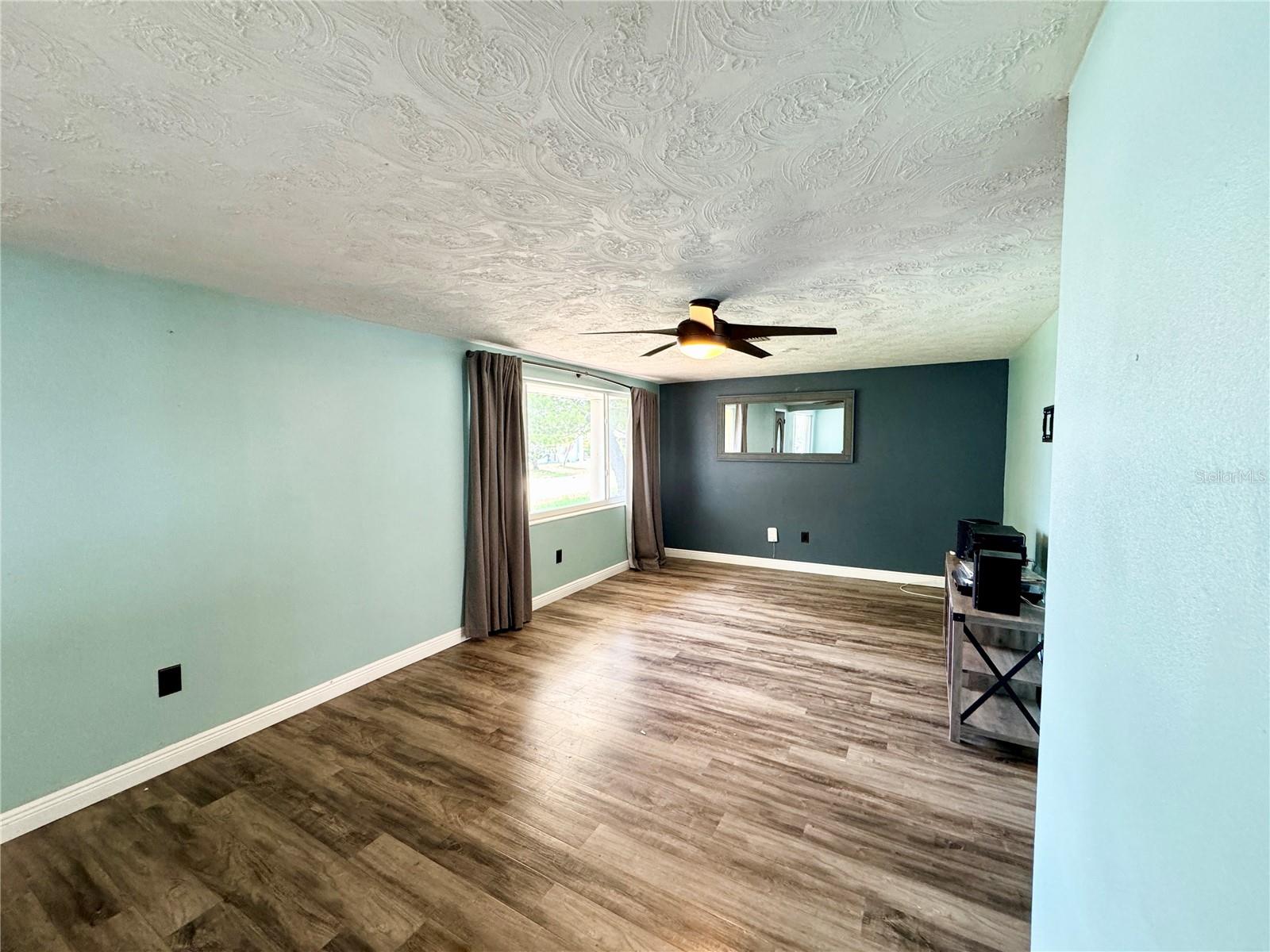Image 10 of 22 For 3525 Eisenhower Drive