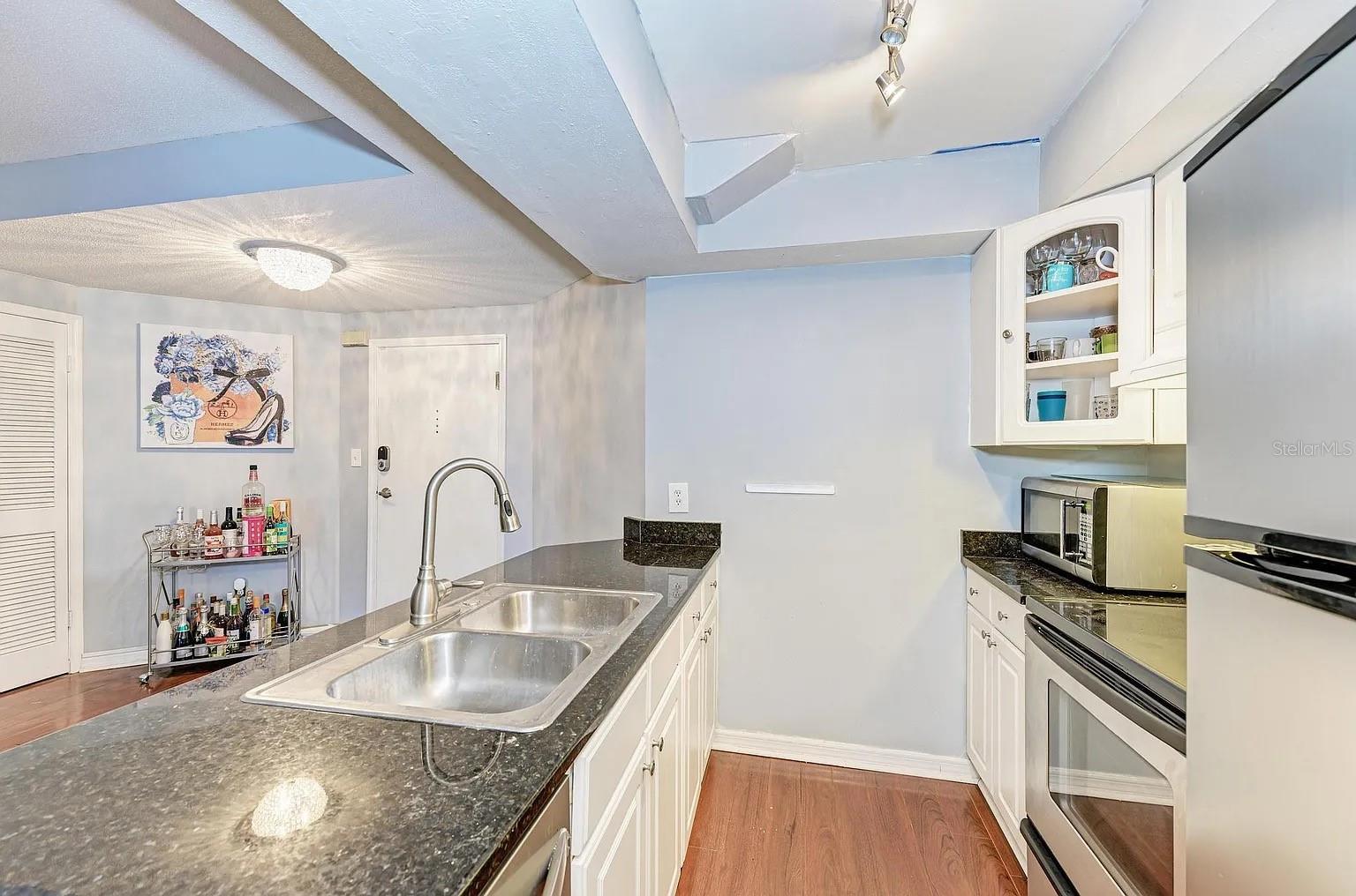 Image 4 of 17 For 2315 Clewis Court 102