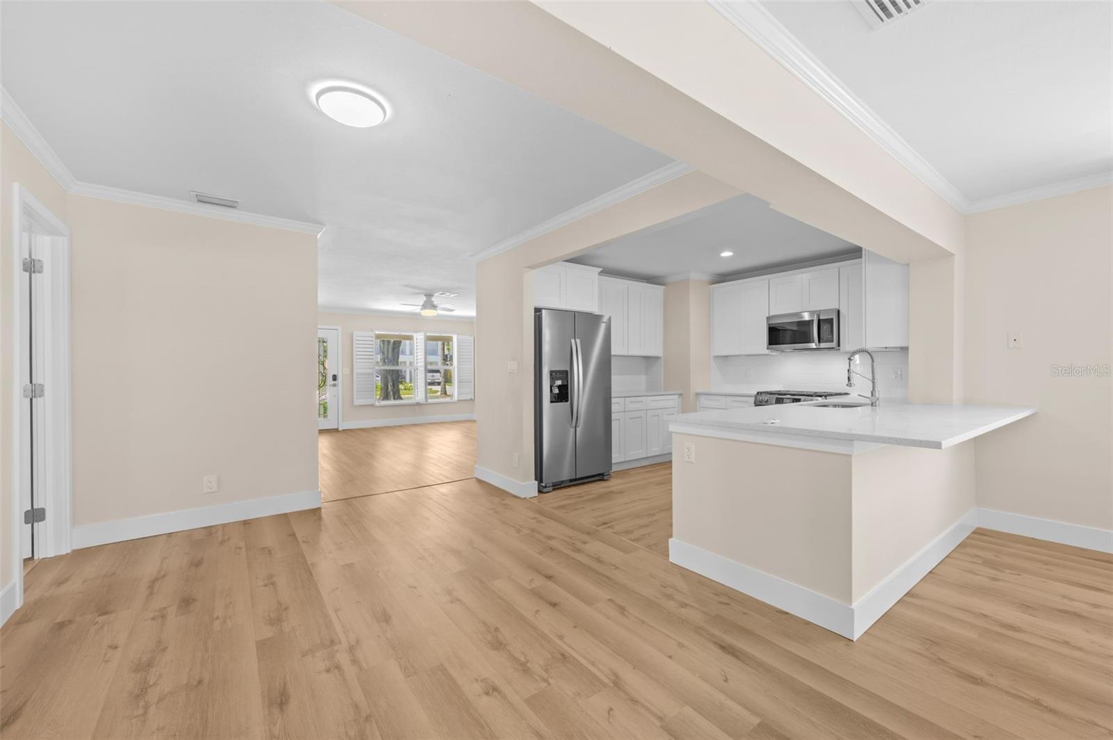 Image 3 of 28 For 2026 Bayou Grande Boulevard Ne