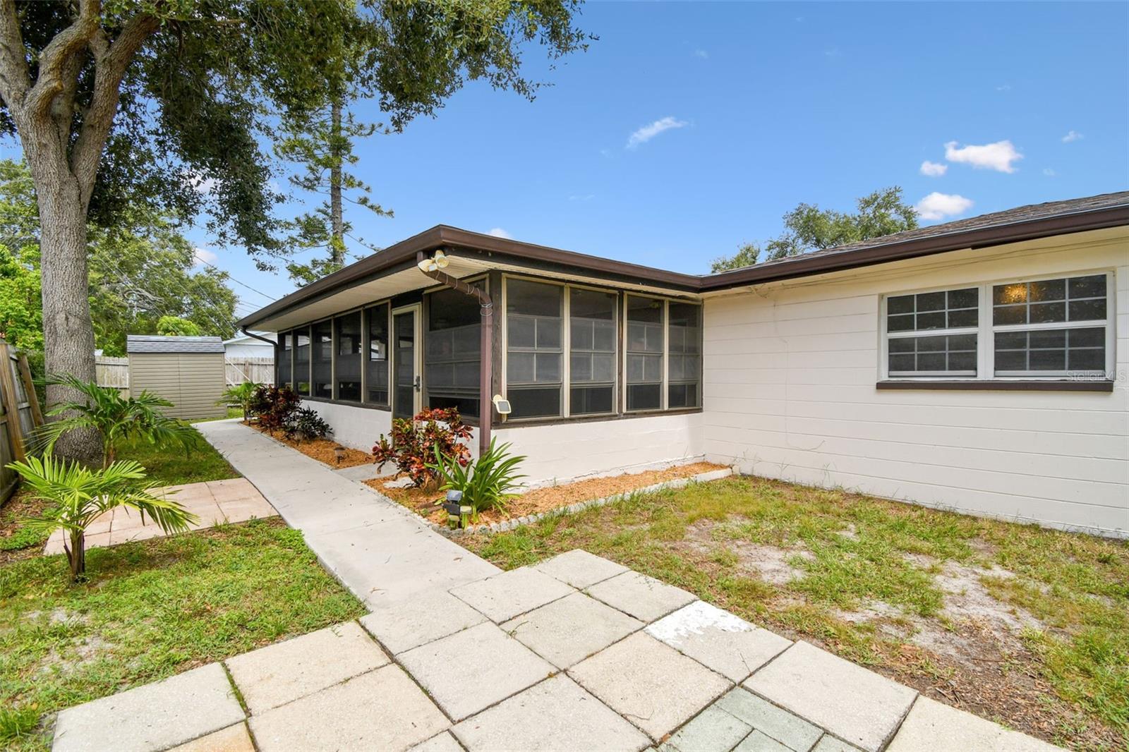 Image 39 of 48 For 2481 Burnice Drive