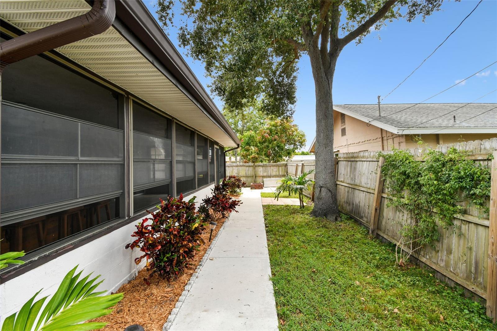 Image 42 of 48 For 2481 Burnice Drive