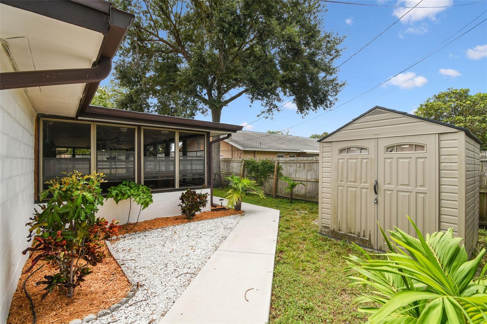 Image 44 of 48 For 2481 Burnice Drive