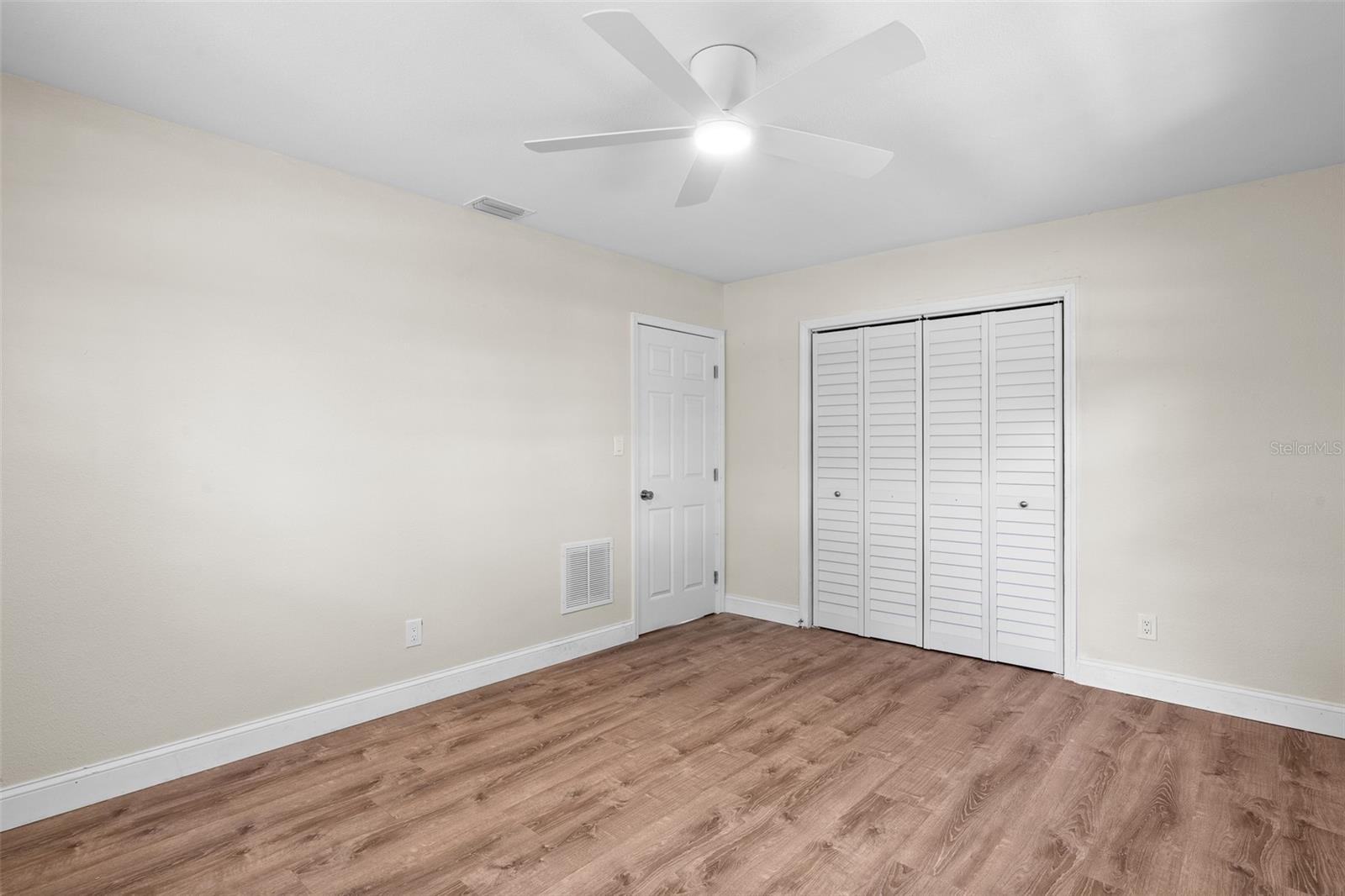 Image 13 of 30 For 1819 Meadow Lane