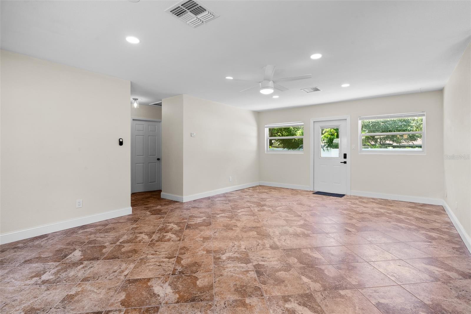 Image 9 of 30 For 1819 Meadow Lane