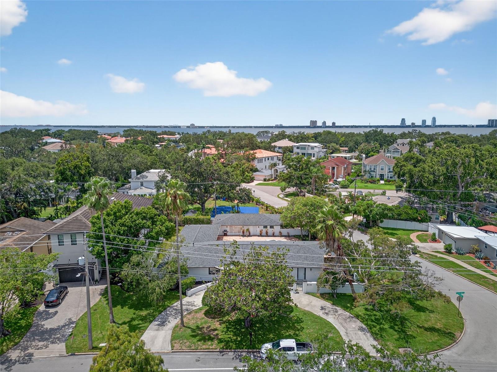 Image 19 of 78 For 516 Davis Boulevard