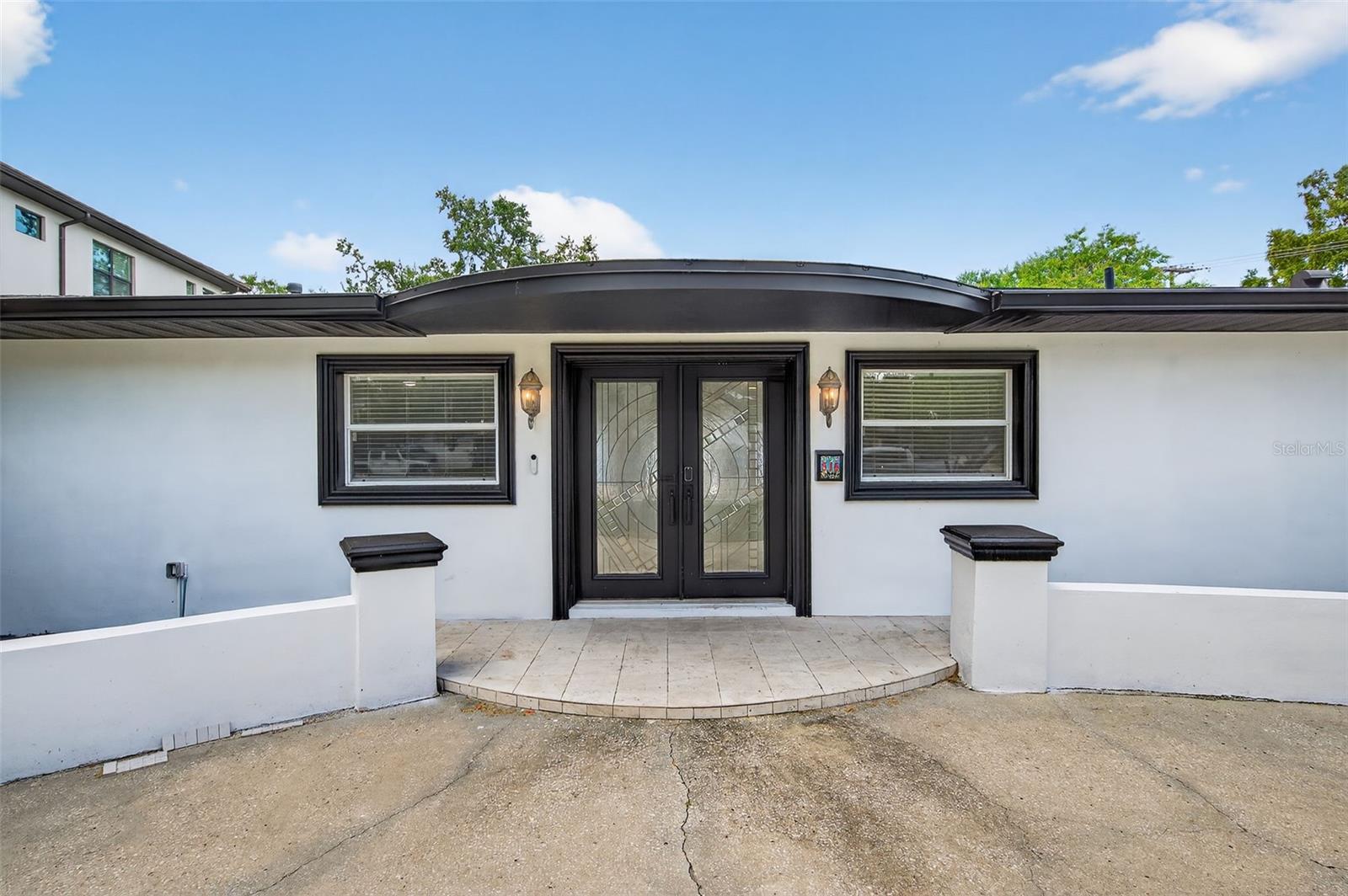 Image 45 of 78 For 516 Davis Boulevard