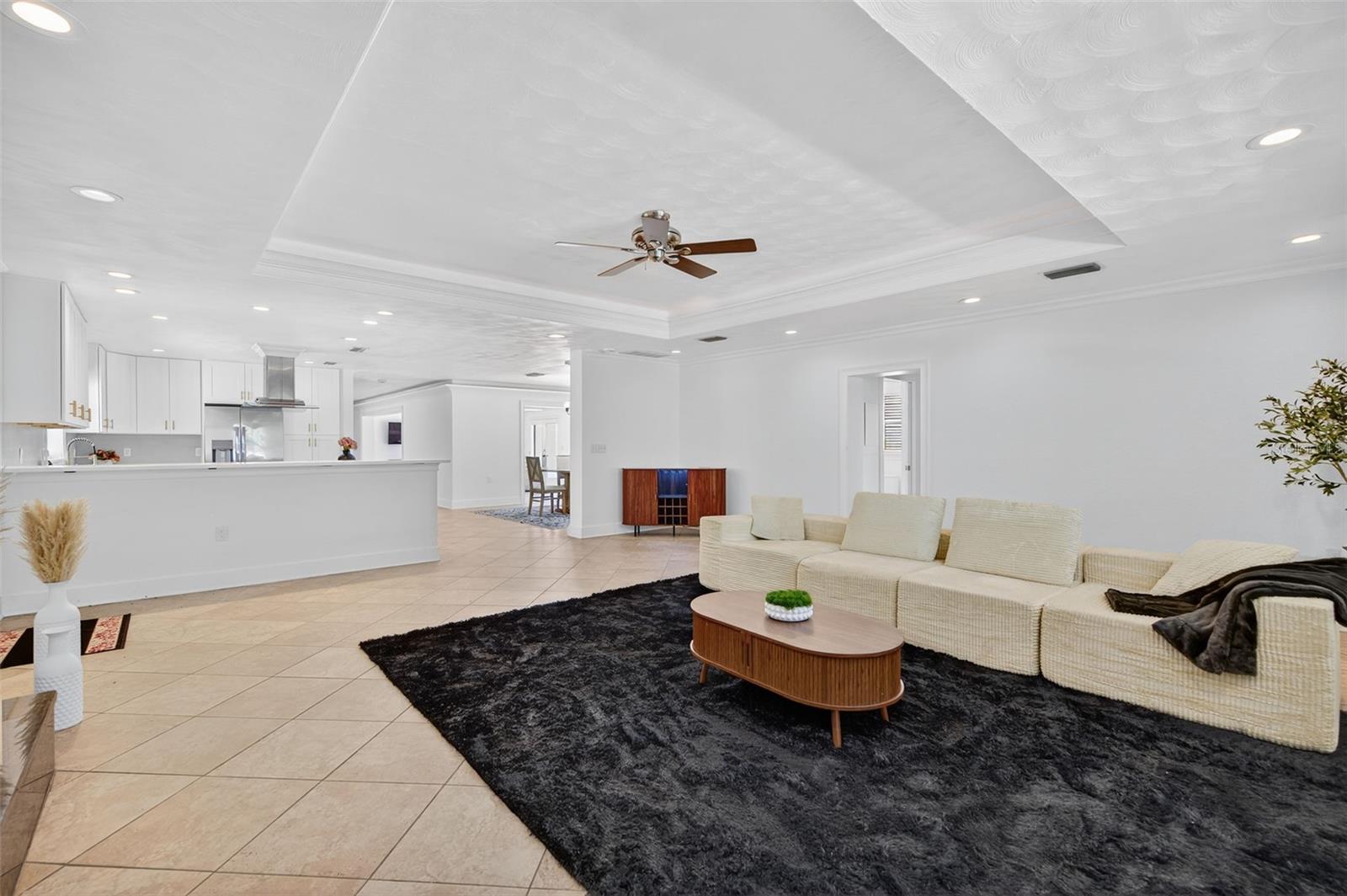 Image 79 of 96 For 516 Davis Boulevard 1