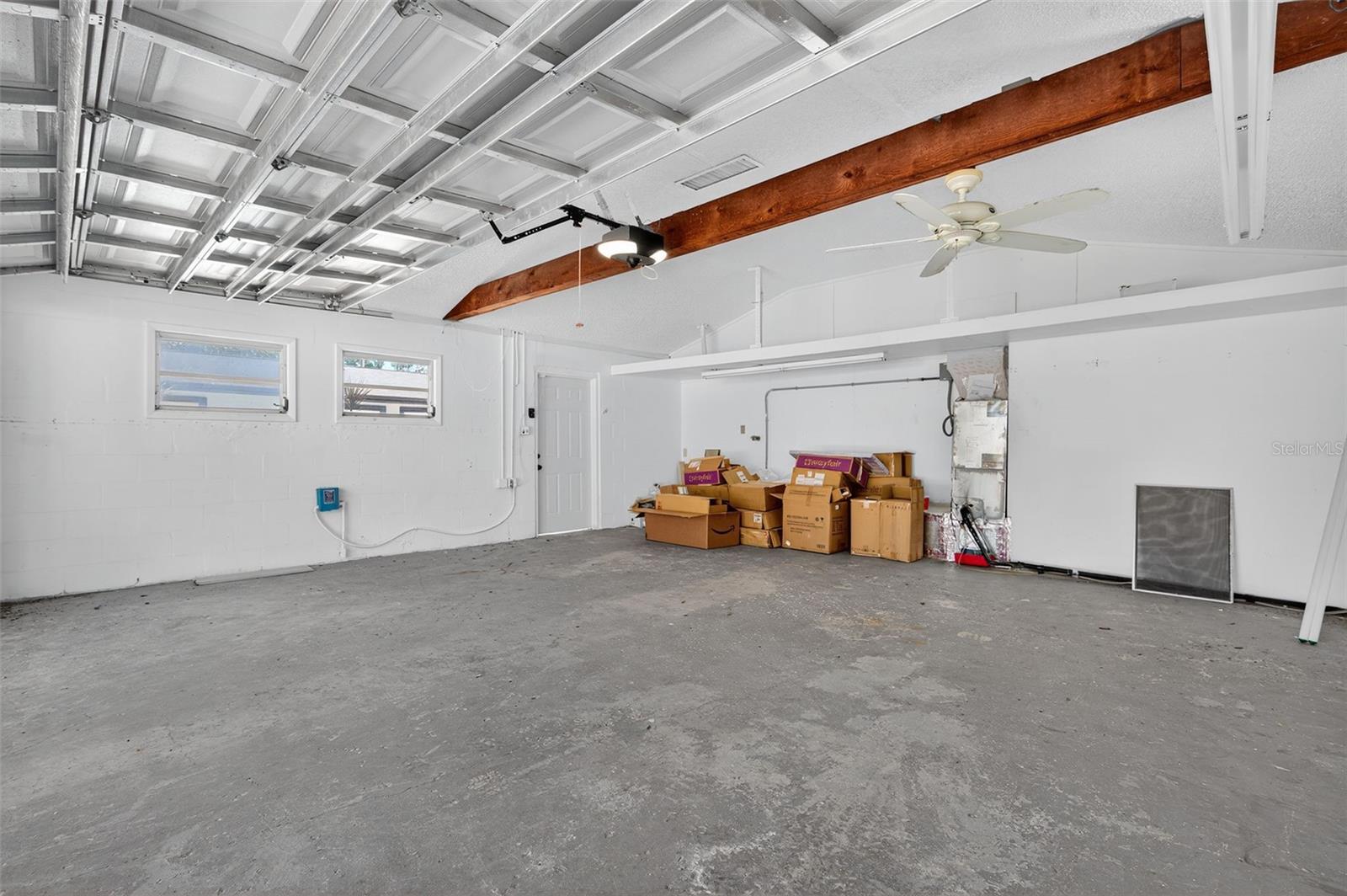 Image 86 of 96 For 516 Davis Boulevard 1