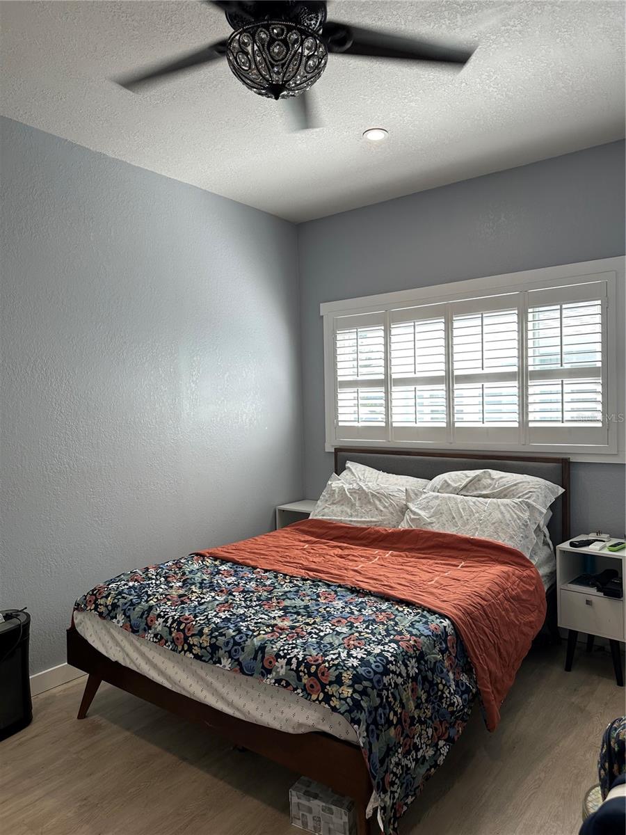 Image 11 of 16 For 4127 4th Avenue N