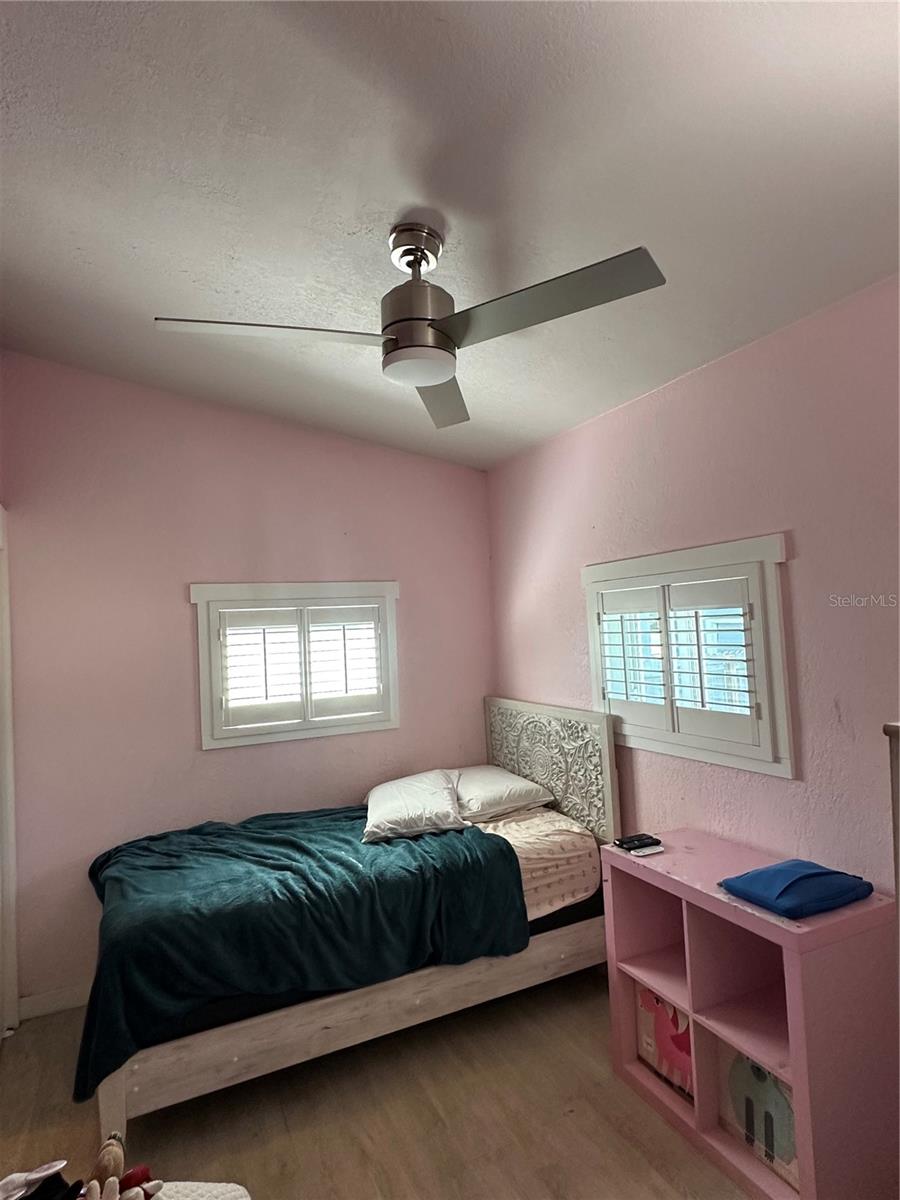 Image 12 of 16 For 4127 4th Avenue N