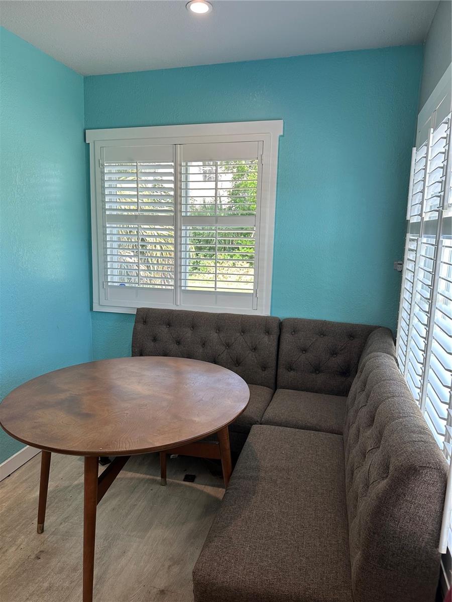 Image 4 of 16 For 4127 4th Avenue N