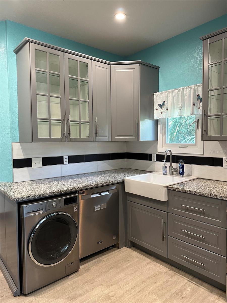 Image 5 of 16 For 4127 4th Avenue N