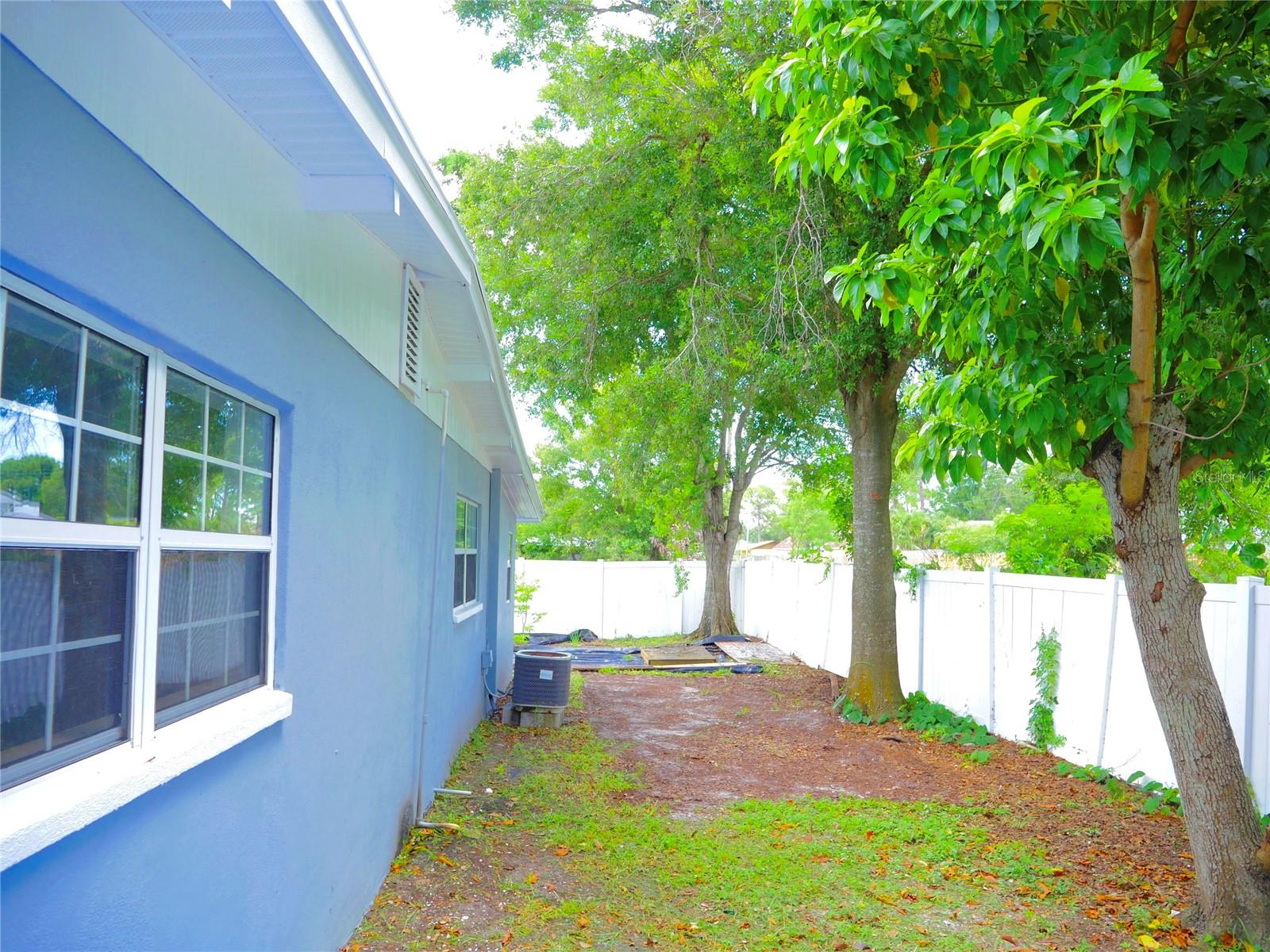 Image 19 of 22 For 6000 66th Terrace N