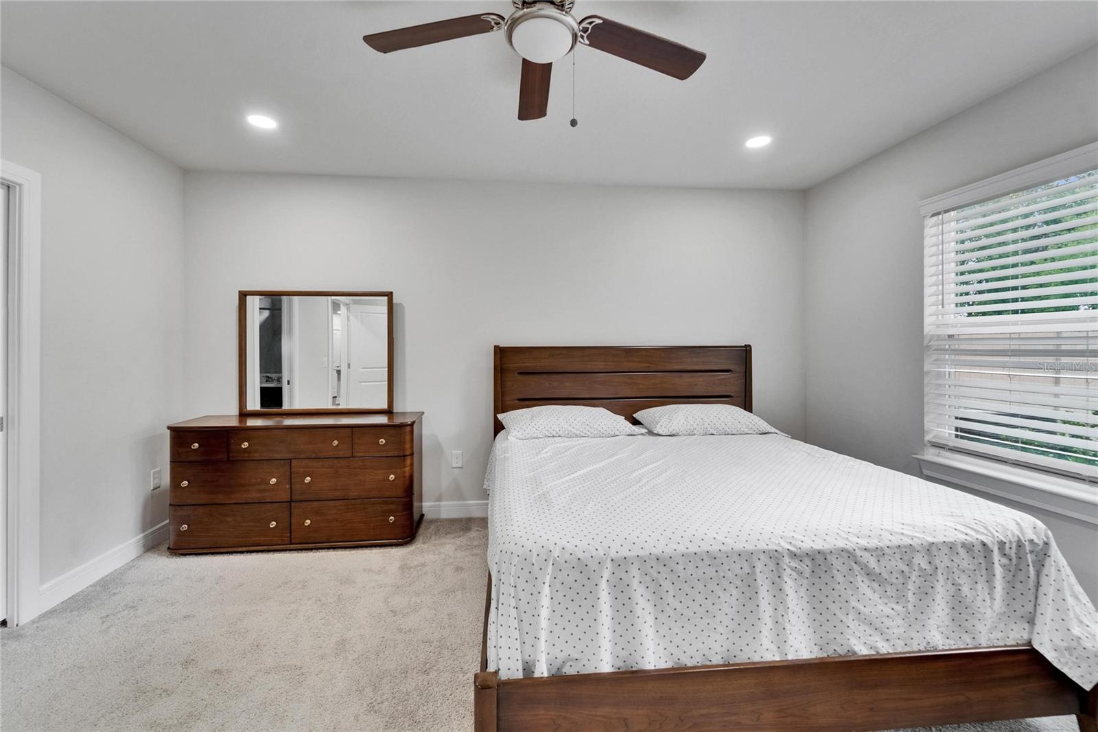 Image 18 of 37 For 6658 Devlin Lane