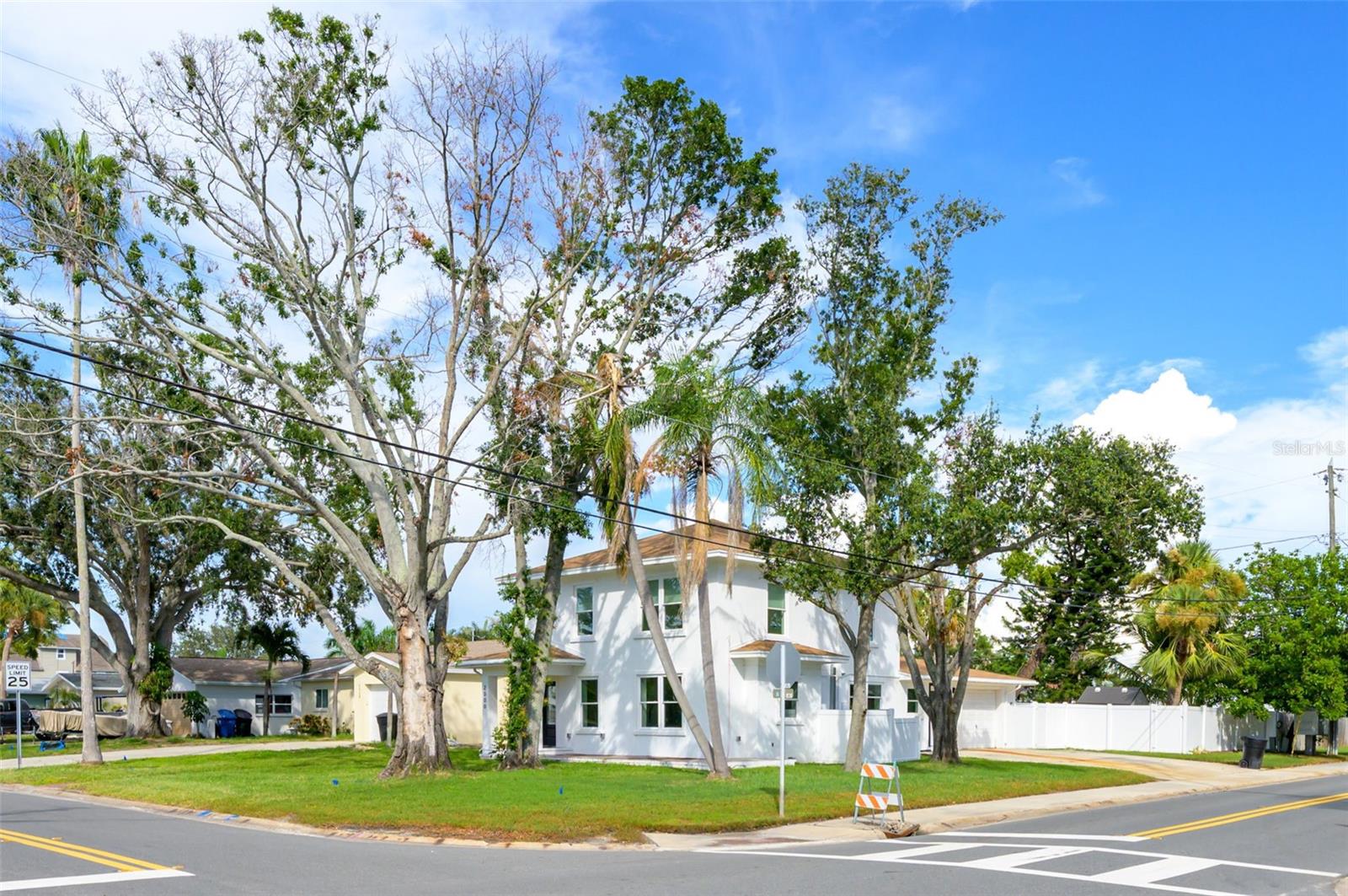 Image 33 of 33 For 2000 Shore Acres Boulevard Ne