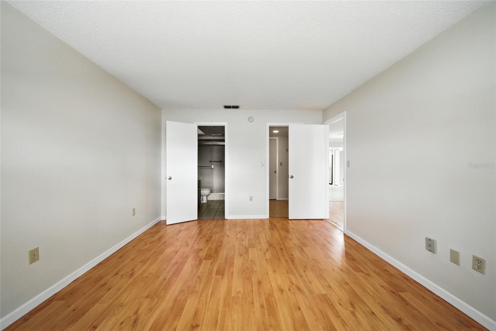 Image 11 of 22 For 9821 113th Street 102