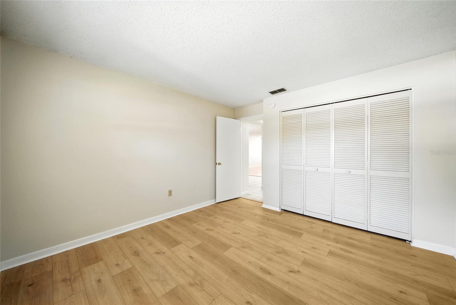 Image 8 of 22 For 9821 113th Street 102