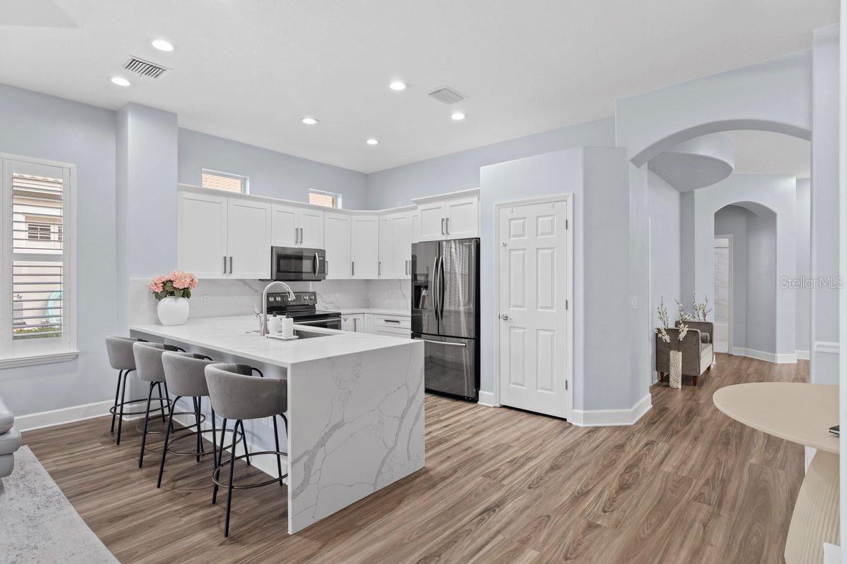 Image 10 of 37 For 14521 Mirasol Manor Court