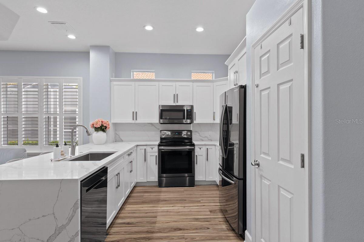 Image 12 of 37 For 14521 Mirasol Manor Court