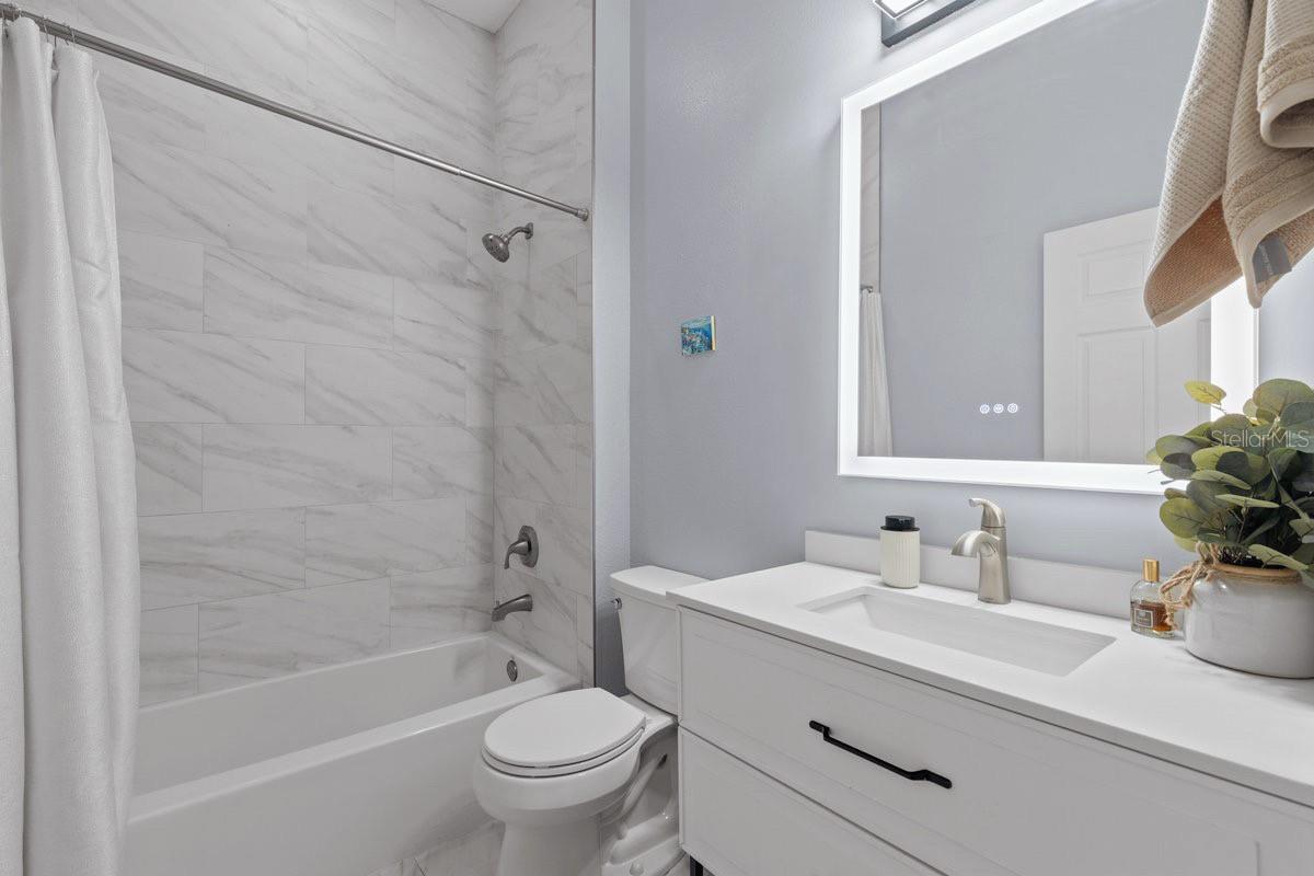 Image 21 of 37 For 14521 Mirasol Manor Court