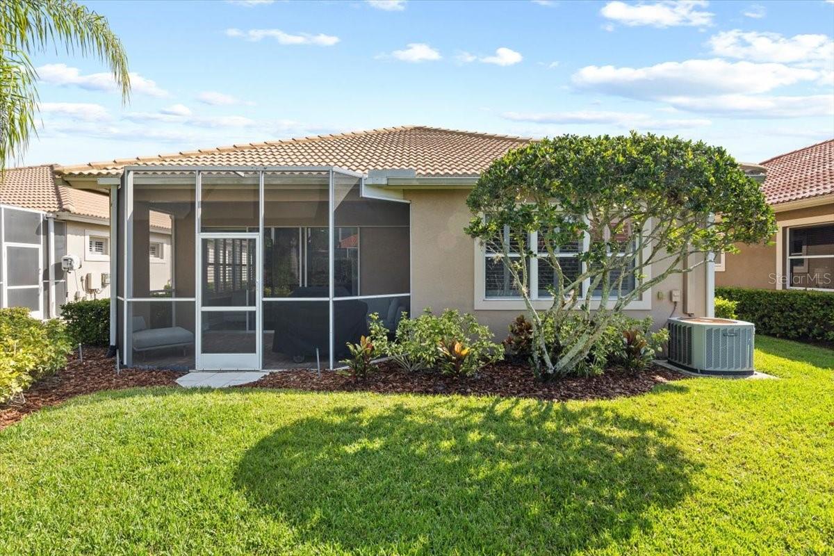 Image 28 of 37 For 14521 Mirasol Manor Court