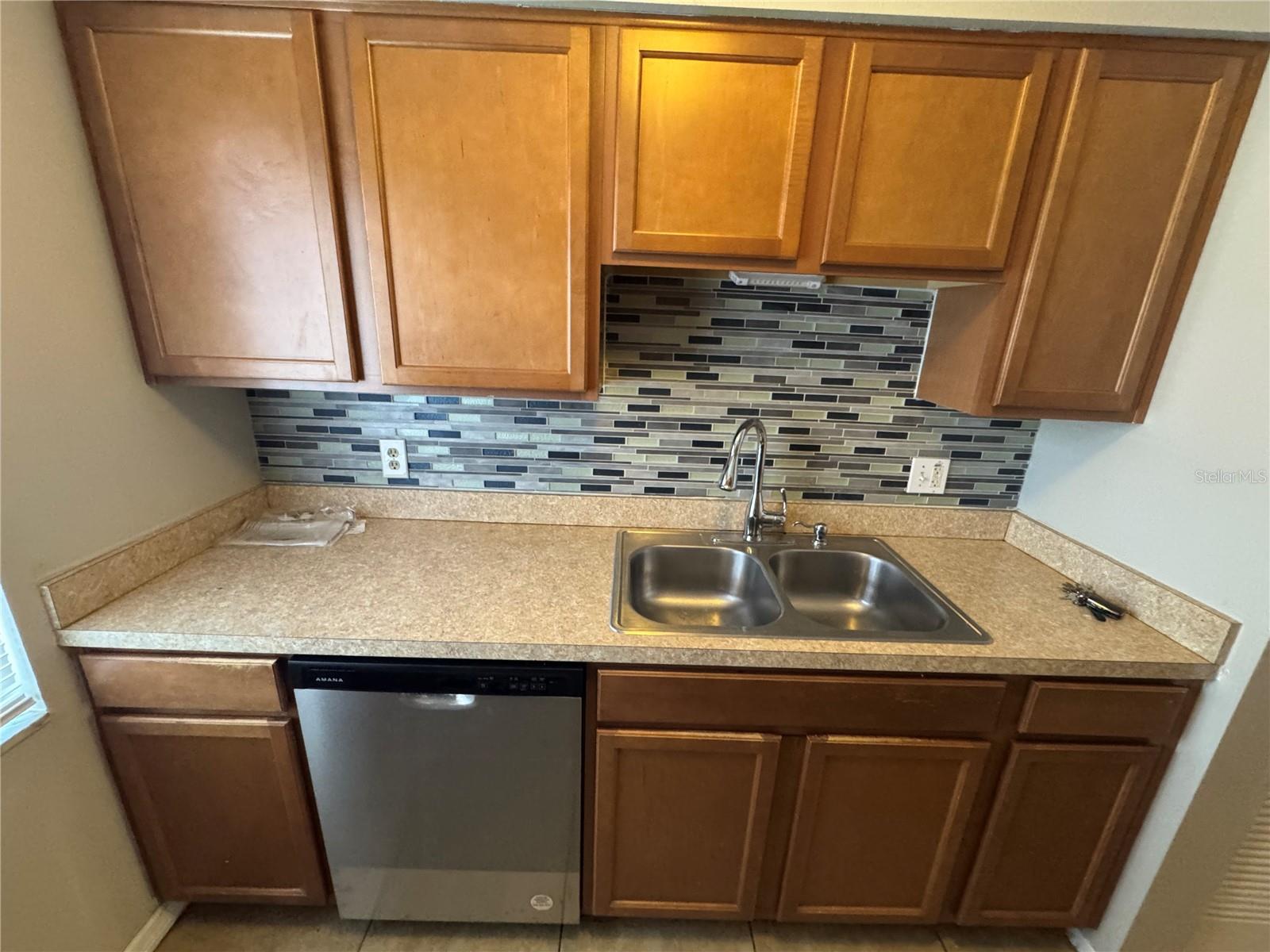 Image 2 of 18 For 7505 Pitch Pine Circle 123