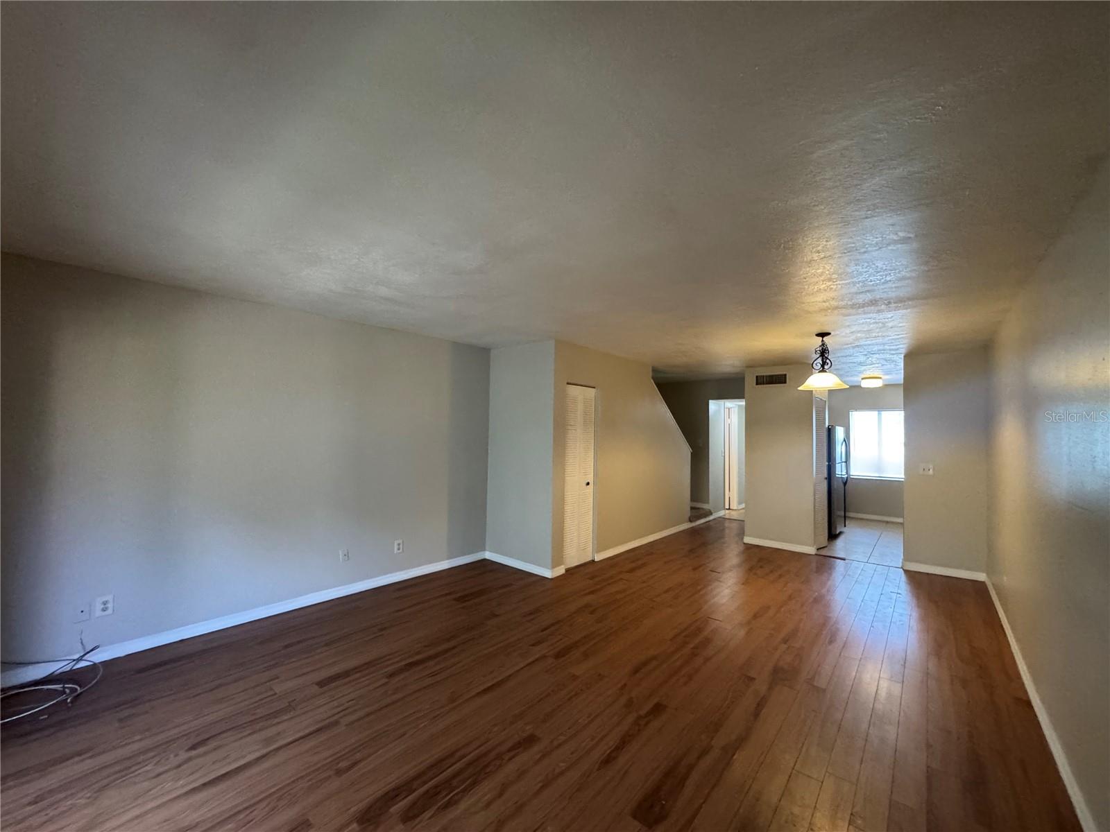 Image 5 of 18 For 7505 Pitch Pine Circle 123