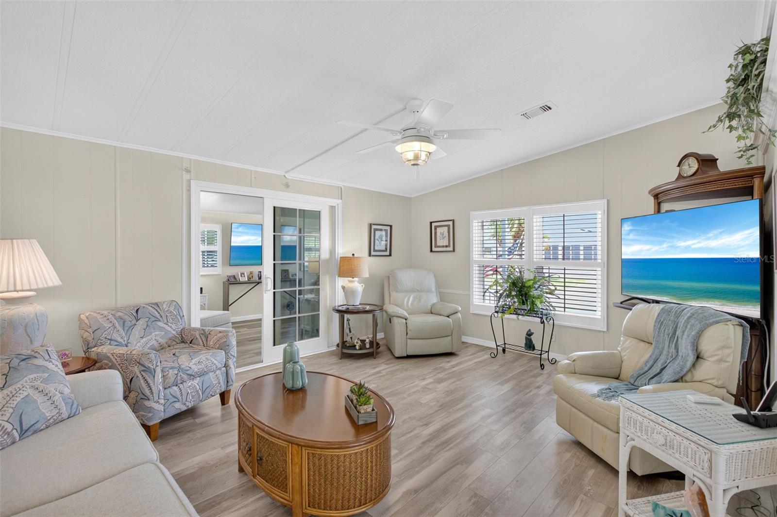 Image 10 of 79 For 537 San Clemente Circle