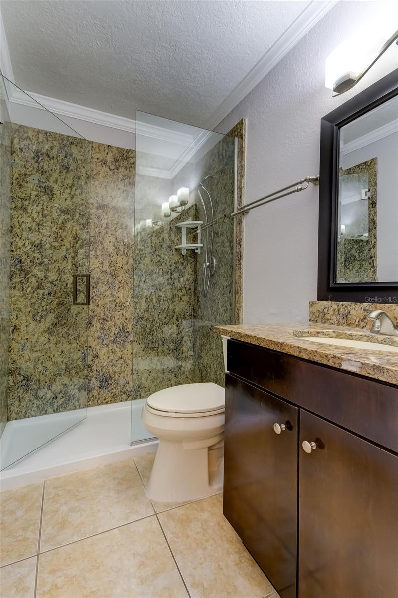 Image 14 of 25 For 2506 Rocky Point Drive 457