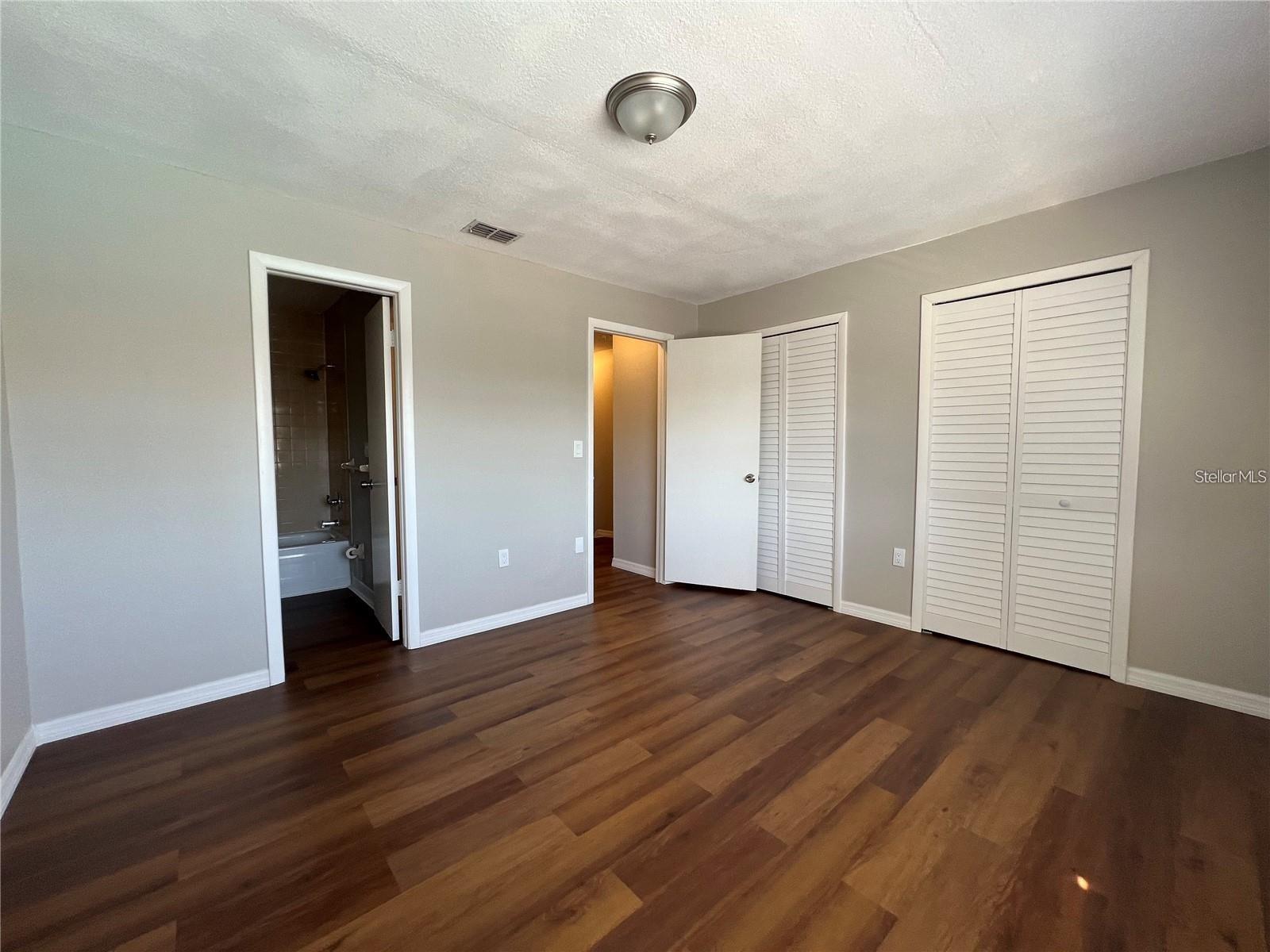 Image 21 of 24 For 9209 Seminole Boulevard 99