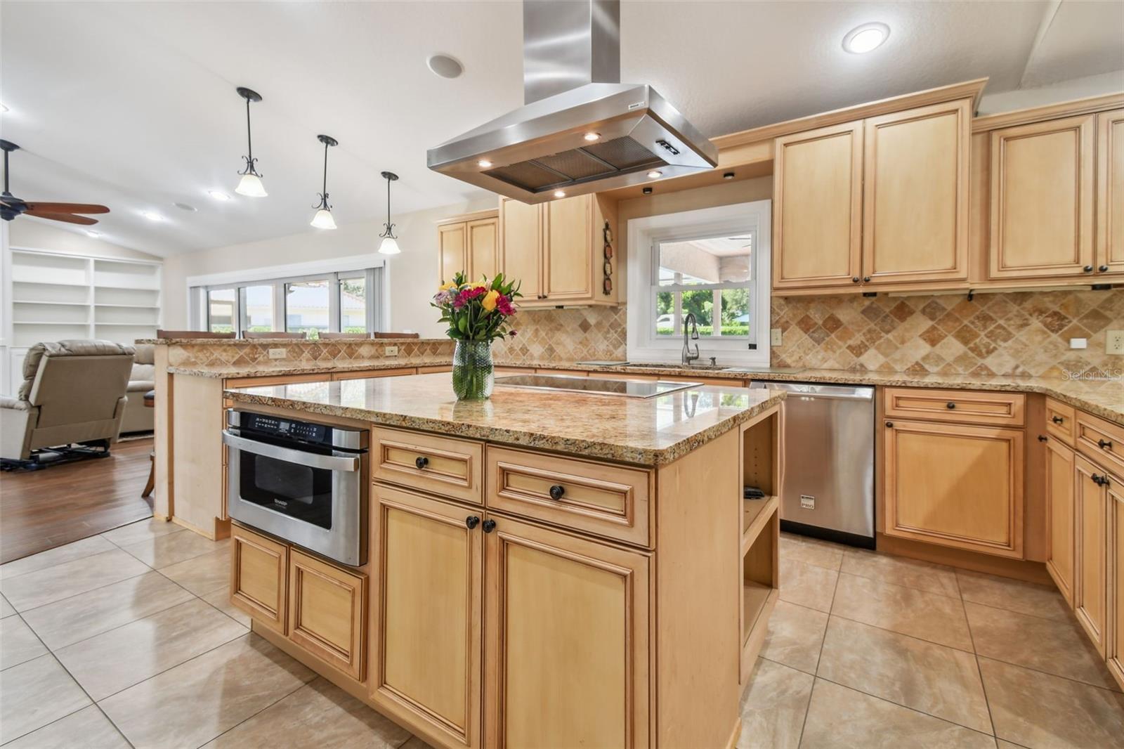 Image 16 of 66 For 704 Centerbrook Drive