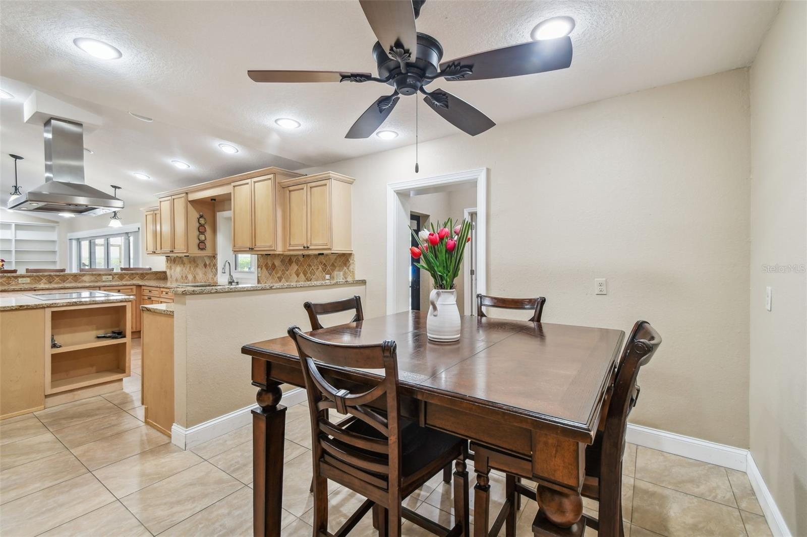 Image 21 of 66 For 704 Centerbrook Drive