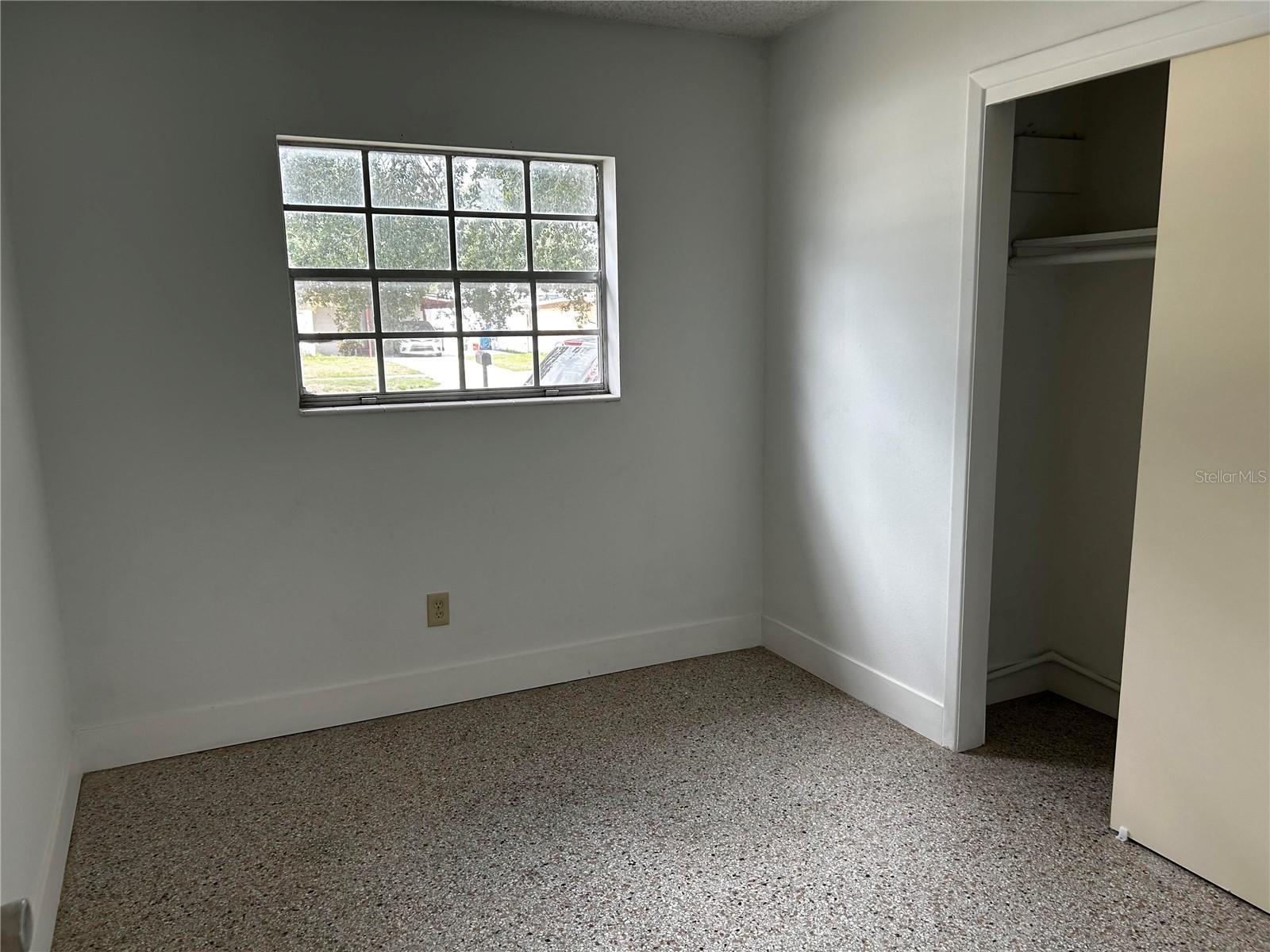 Image 11 of 18 For 5120 Town N Country Boulevard