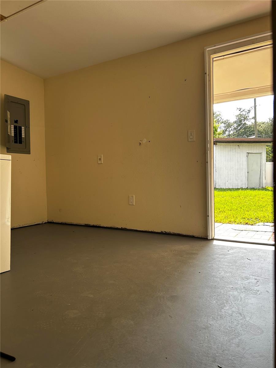 Image 18 of 18 For 5120 Town N Country Boulevard