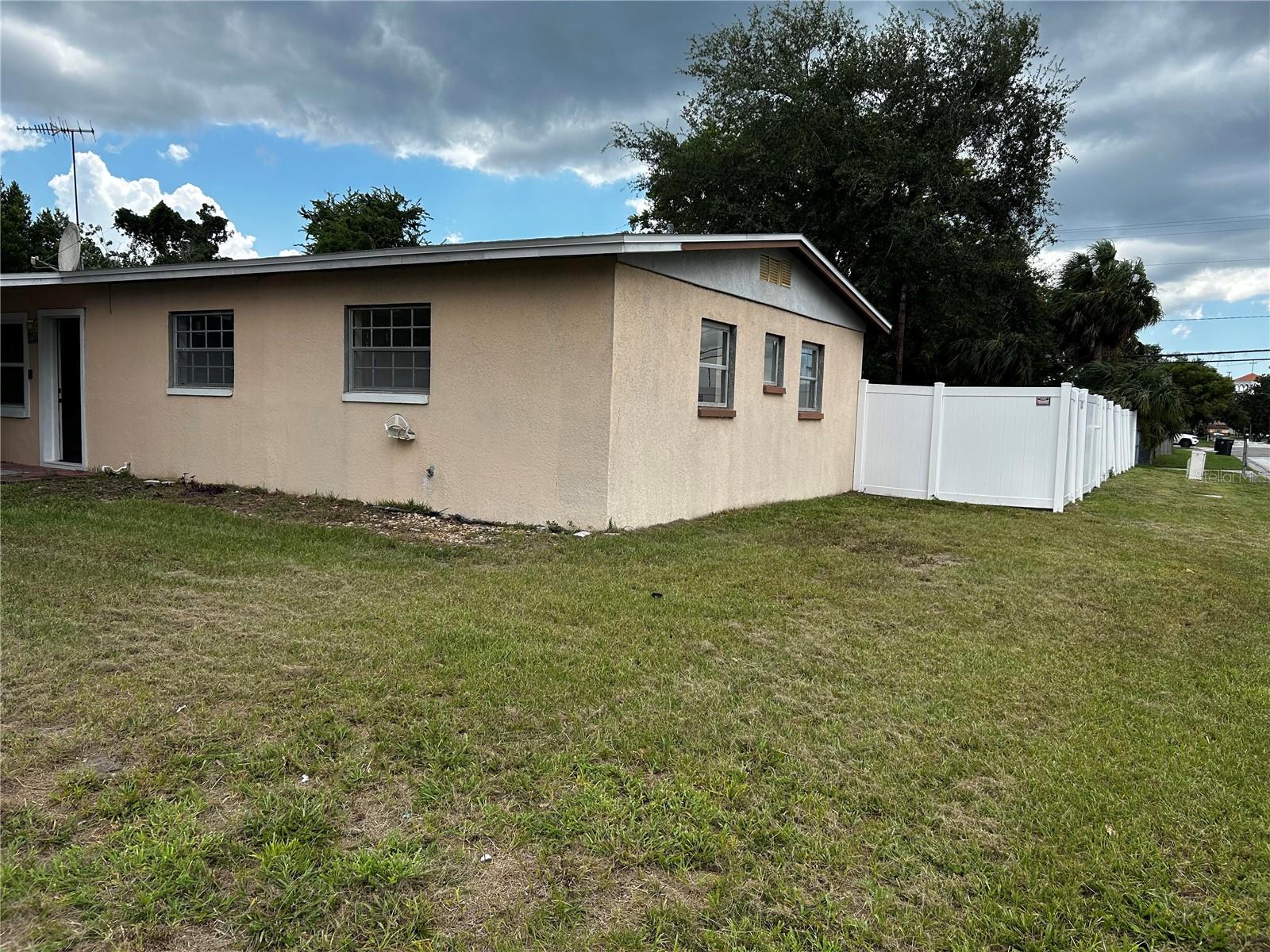 Image 2 of 18 For 5120 Town N Country Boulevard