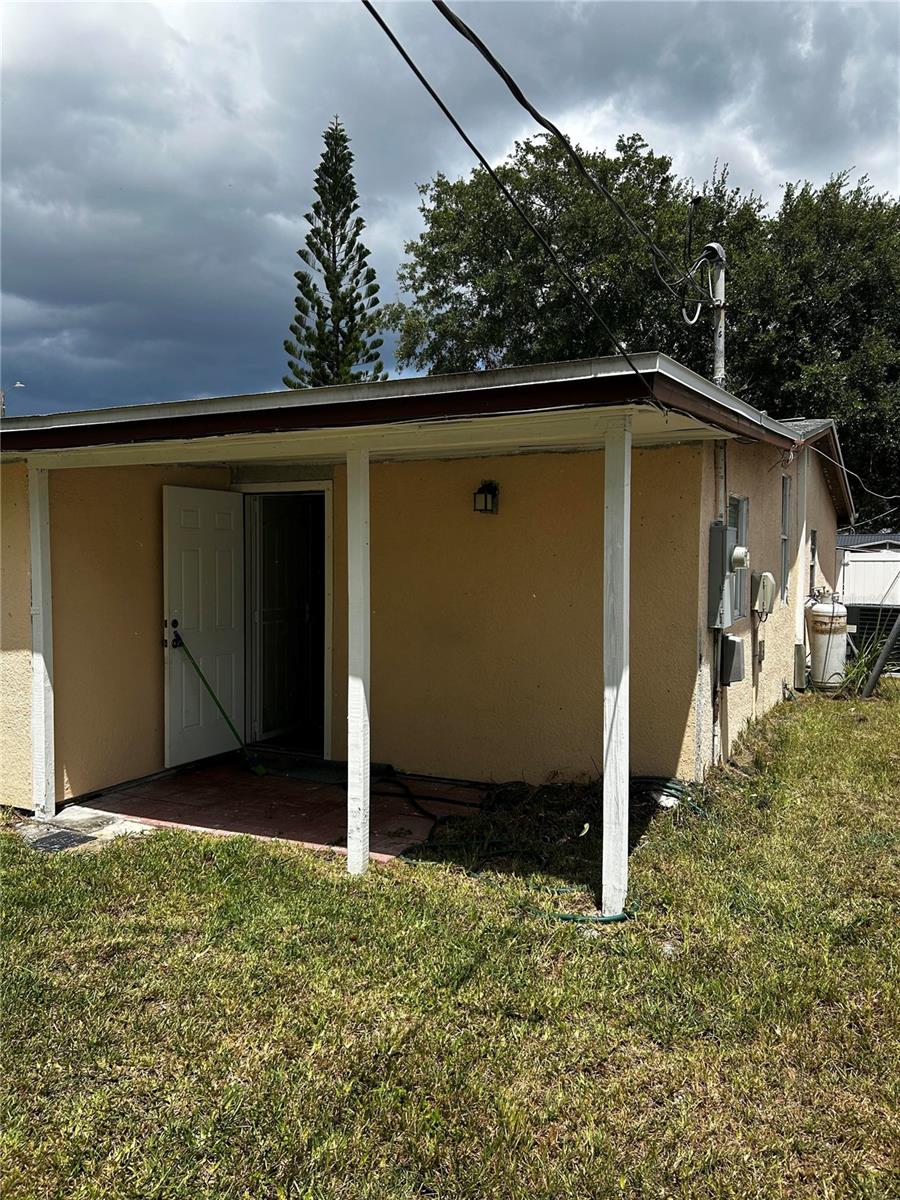 Image 3 of 18 For 5120 Town N Country Boulevard