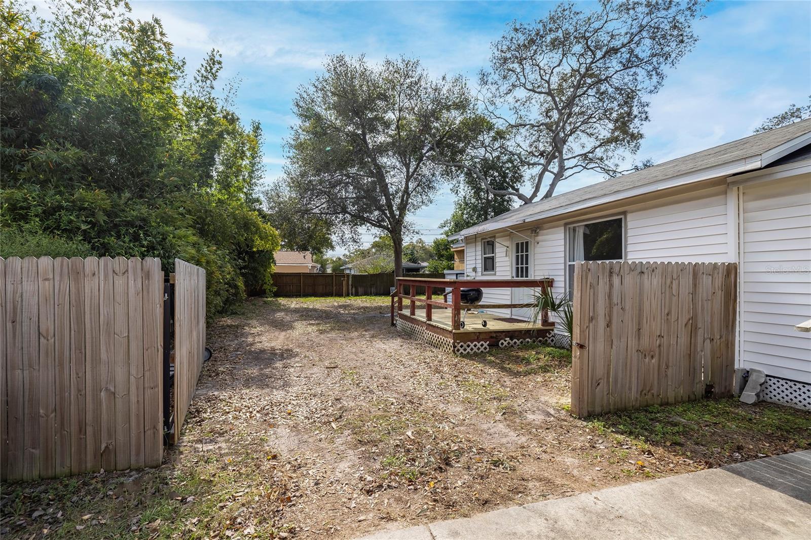 Image 18 of 22 For 2540 18th Ave N